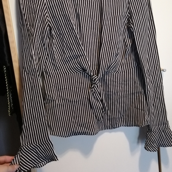 Zara blouse - beautiful - peplum - bell sleeves - Picture 8 of 12